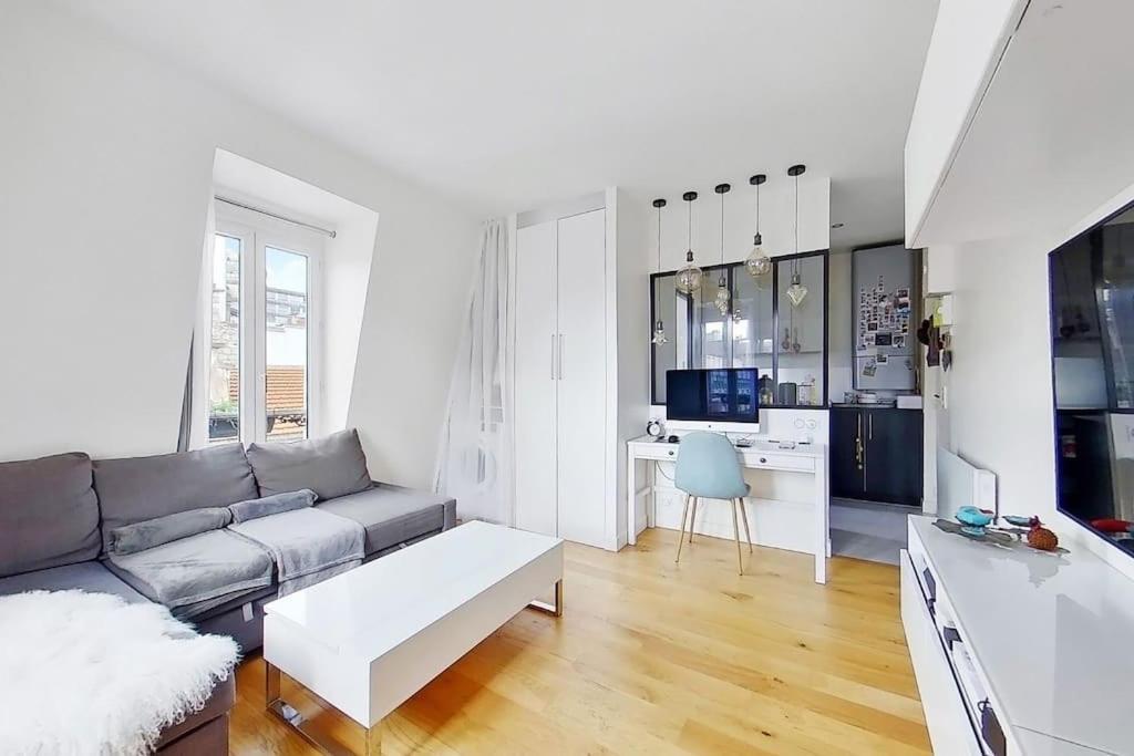 Cosy 2 Person - Near Eiffel Tower Apartment *